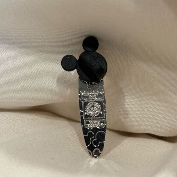 Disney Alice in Wonderland Cheshire Cat Collectible Trading 2 Pins Set - Picture 6 of 6